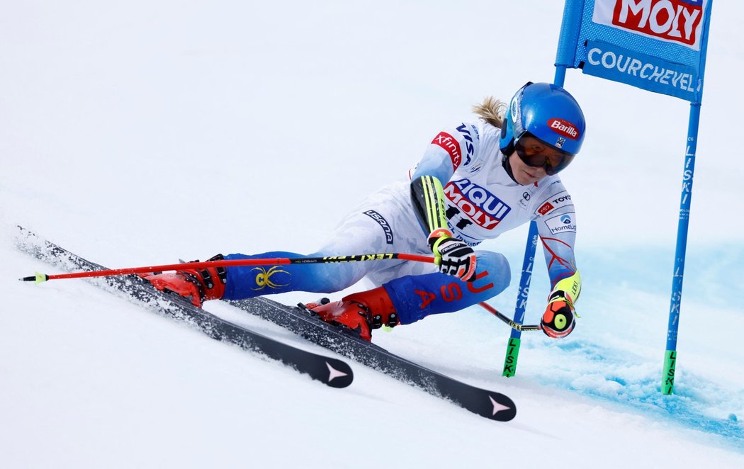 Americká lyžařka Mikaela Shiffrinová vyhrála počtvrté v kariéře velký křišťálový glóbus za celkovým triumf ve sjezdařském Světovém poháru.