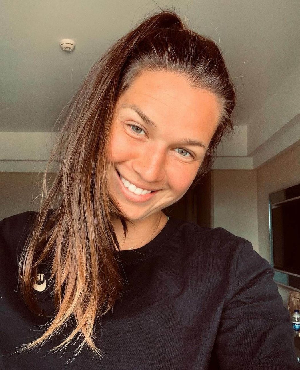 Tenistka Miriam Kolodziejová se po postupu své parťačky Vondroušové neubránila slzám štěstí