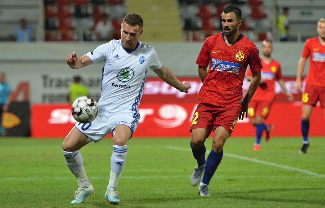 Fotbalisté Mladé Boleslavi v úvodním duelu 3. předkola Evropské ligy remizovali na hřišti rumunského celku FCSB 0:0.