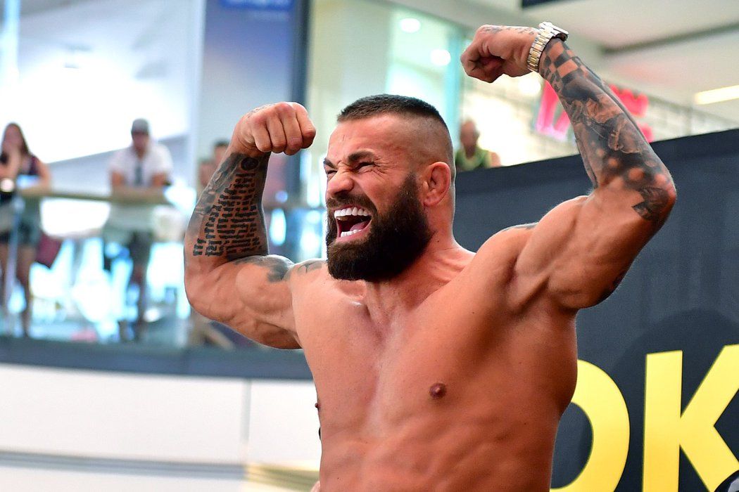 Nejznámější český zápasník v MMA Karlos Vémola