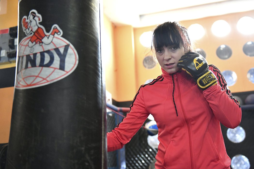 MMA bojovnice Lucie Pudilová na tréninku