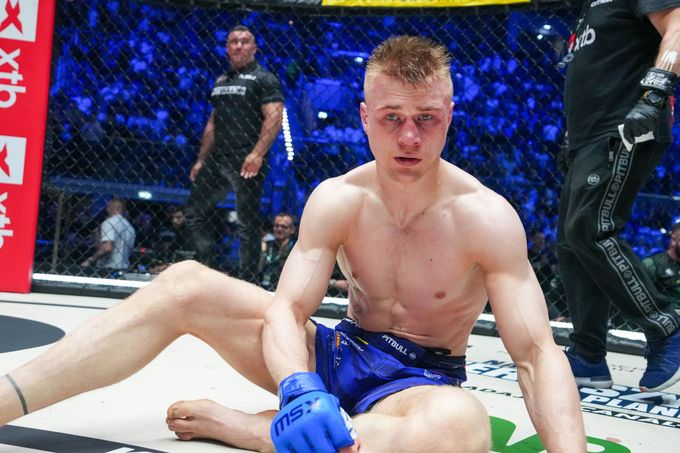 Brichtův druhý titulový pokus v KSW končí opět nezdarem. Změní váhovou kategorii? Brichtův druhý titulový pokus v KSW končí opět nezdarem. Změní váhovou kategorii?