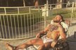 Bojovník MMA Conor McGregor relaxuje po tréninku