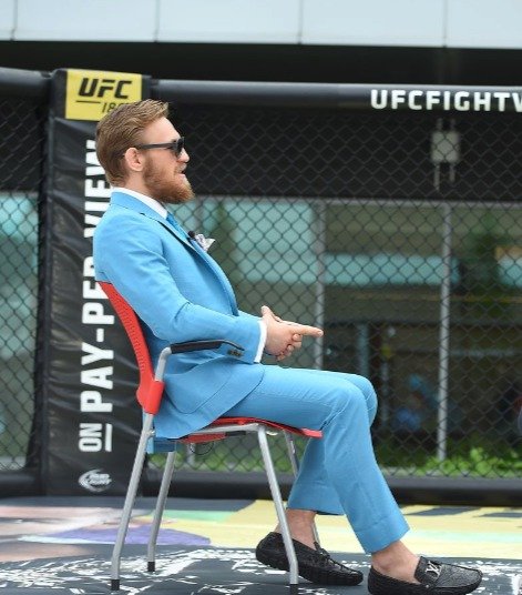 Na botách si Conor McGregor dává hodně záležet. 