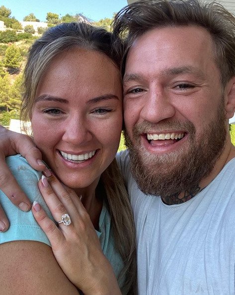 Conor McGregor na Instagramu oznámil svatbu