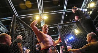 První výhra v UFC? Bojovníka Peštu čeká ruský bombarďák