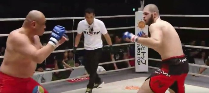 Jiří Procházka knockoutoval v Rizinu japonského MMA veterána