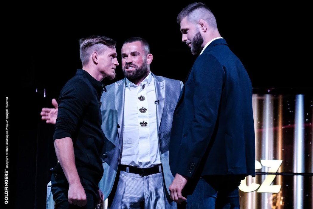 David Dvořák a Jiří Procházka si u Karlose dali staredown