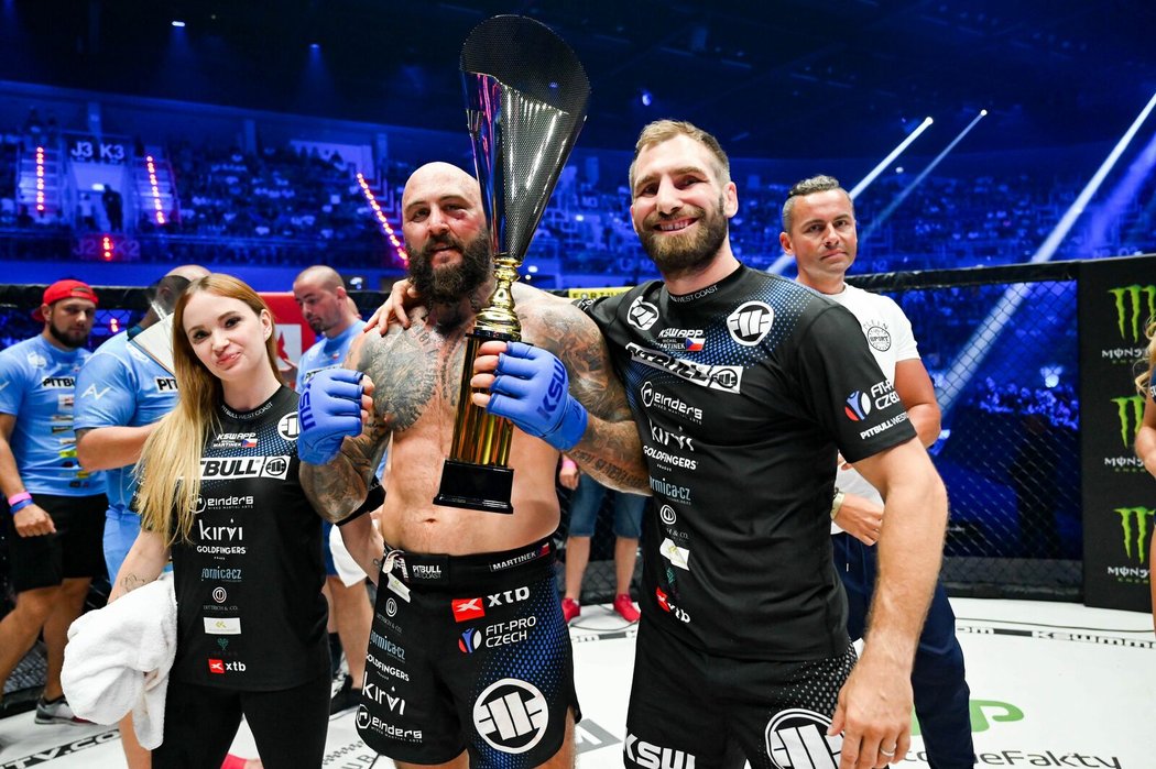Čech Michal Martínek zvládl svou premiéru v MMA organizaci KSW, vyhrál na body
