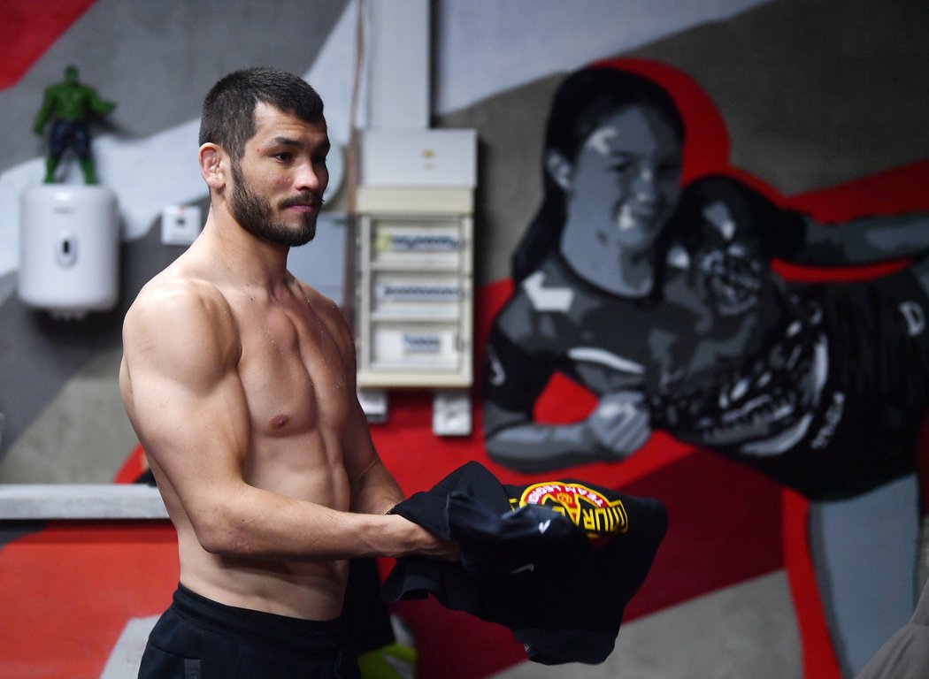 Machmud Muradov na tréninku v pražském Monster Gymu