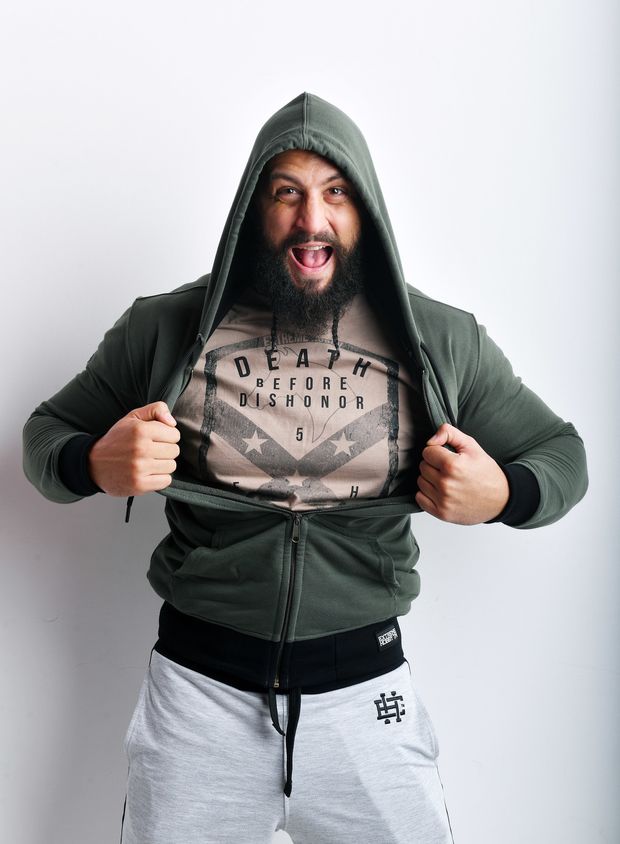 Šampion organizace Oktagon MMA Michal Martínek Šampion organizace Oktagon MMA Michal Martínek