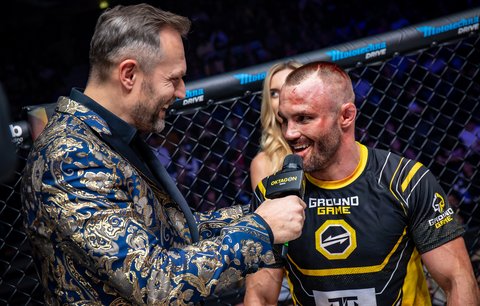 MMA bojovník Jaroslav Pokorný slavil v O2 areně vítězství poprvé po pěti letech