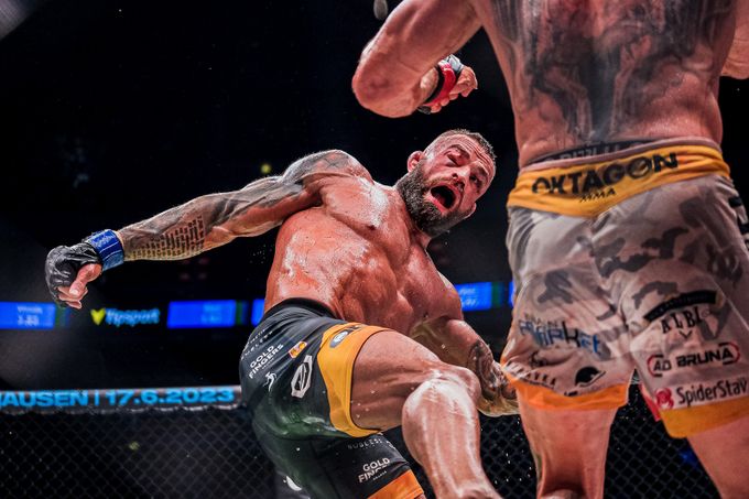 Sonda do hlavy bijců MMA: porážka je obří nápor, reakce ukáže charakter Sonda do hlavy bijců MMA: porážka je obří nápor, reakce ukáže charakter