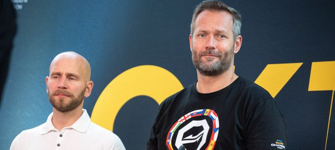 Oktagon se hlásí o MMA Oscary, už je světový. Novotný mezi promotéry roku Oktagon se hlásí o MMA Oscary, už je světový. Novotný mezi promotéry roku