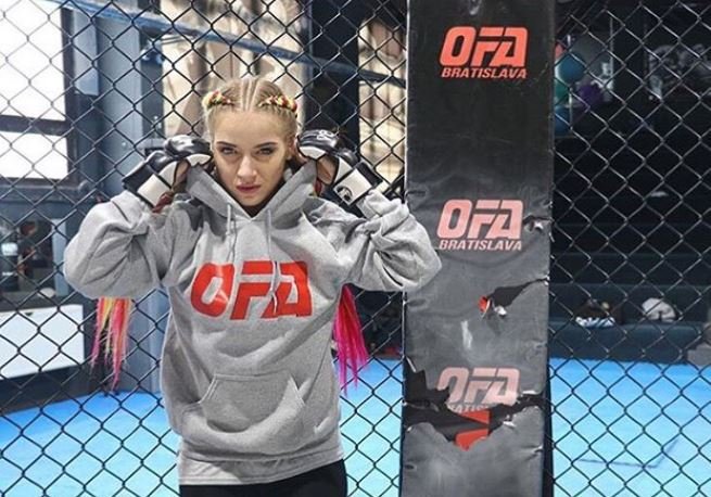 Krásná Petra Batthyányová přišla kvůli MMA o práci