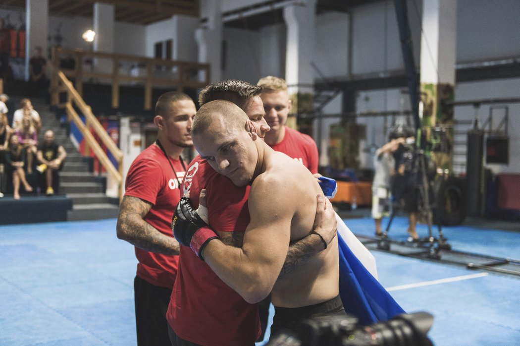 Tomáš Lejsek v semifinále MMA reality show Oktagon
