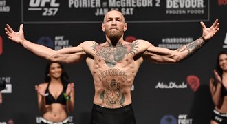 McGregor vydělal 4 miliardy, pomohla whisky. Překonal Ronalda i Messiho