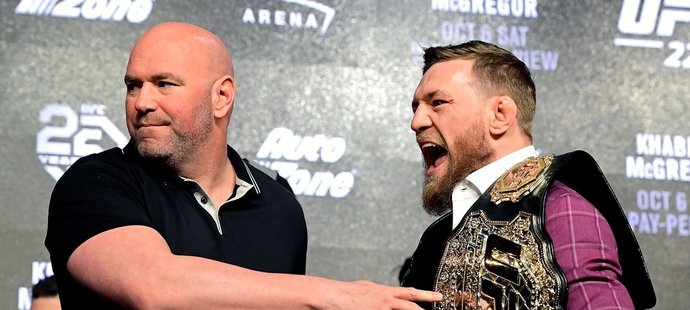 Šéf UFC Dana White a jedna z hlavních hvězd MMA, Conor McGregor