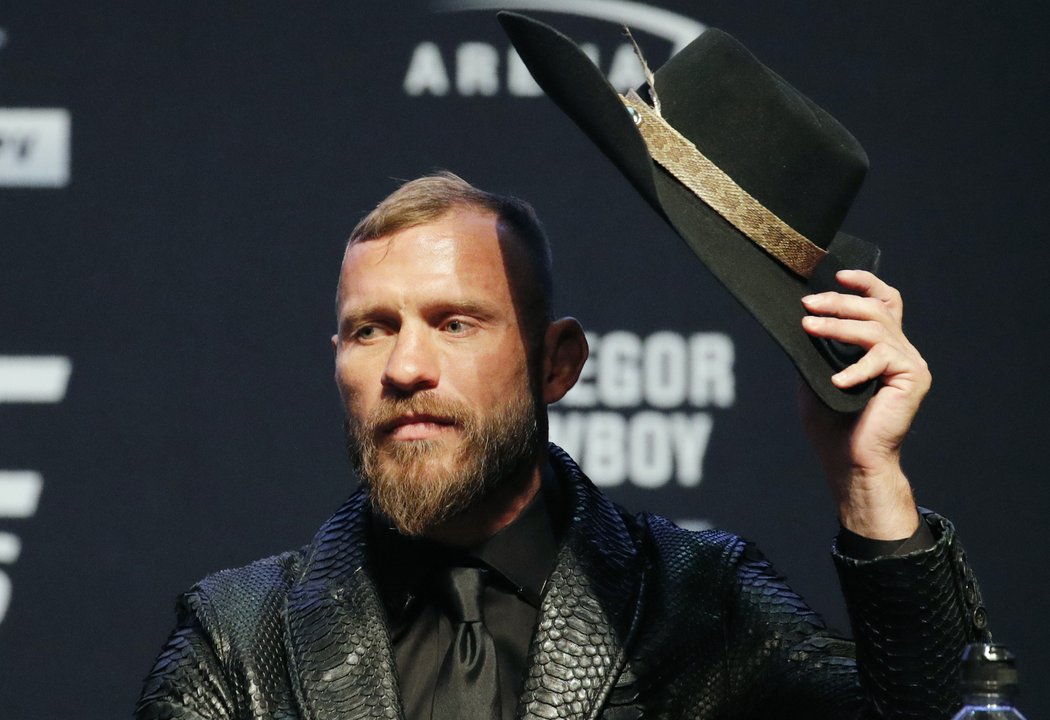 Rekordman Donald Cerrone po prohře s Conorem McGregorem opět v oktagonu!