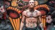 Conor McGregor se chystá vybojovat titul šampiona lehké váhy zpět.