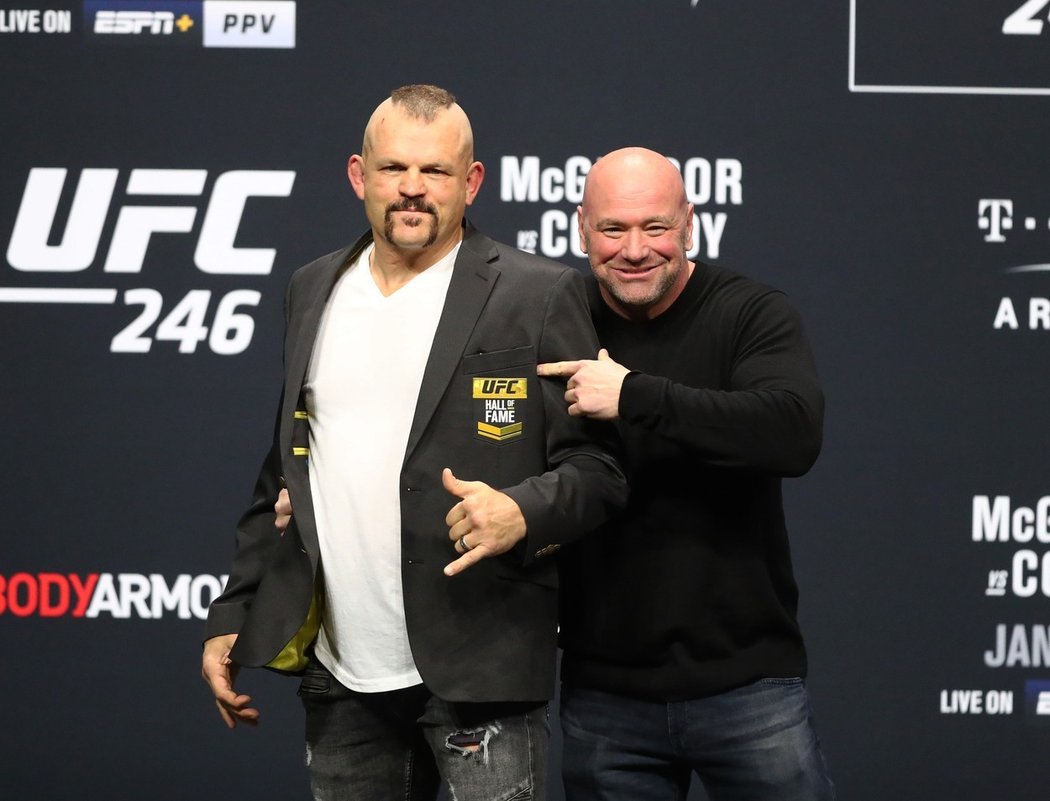 Šéf UFC Dana White má smělý plán, jak pokračovat v době koronavirové krize