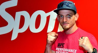 Dvořák v UFC: výhra bez pozlátka ho nejspíš stála také finanční bonus