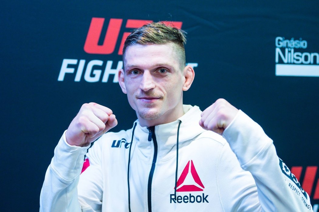 David Dvořák má za sebou vítěznou premiéru v UFC