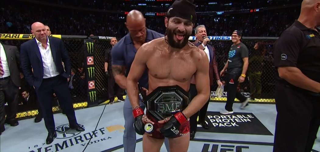 Zápas po zásahu lékaře vyhrál Jorge Masvidal