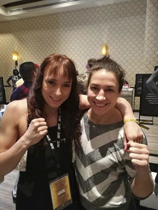 Lucie Pudilová se Sarou McMannovou