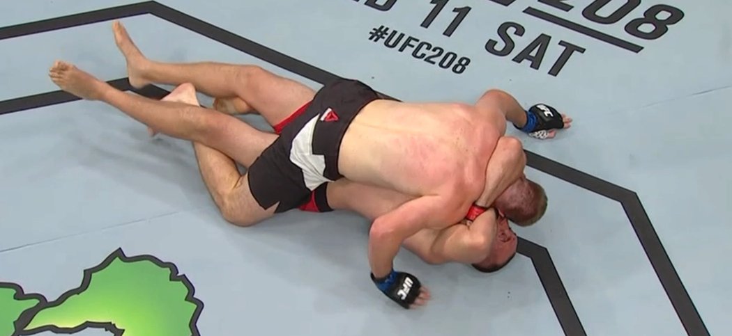 Viktor Pešta prohrál svůj zápas v UFC