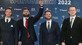 Manažeři Procházky otevřeně: o smlouvě, soupeřích i UFC v Praze