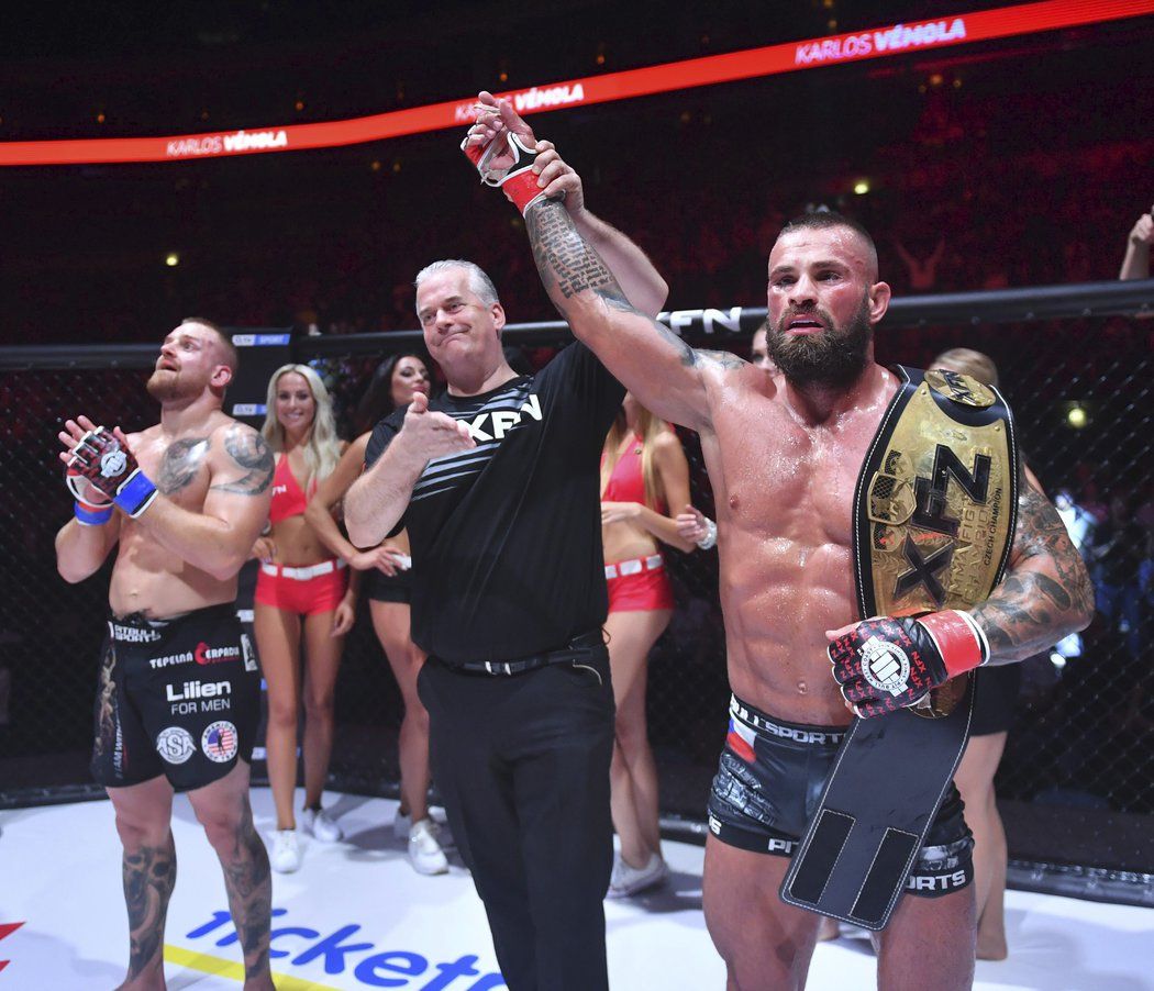 Karlos &#34;Terminátor&#34; Vémola potvrdil, že je jedničkou českého MMA