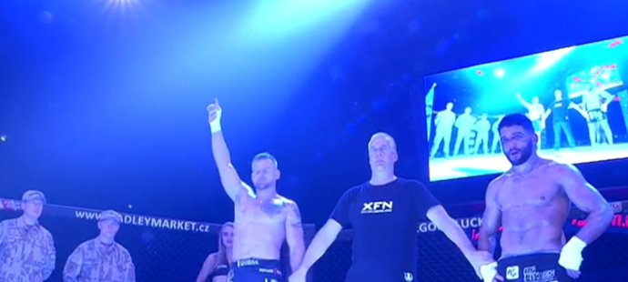 Vítězem zápasu mezi Patrikem Kinclem a Mohamedem Sayahem se stal český bojovník