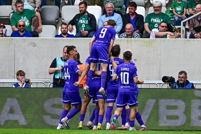 ONLINE: Jablonec - Karviná 1:1. Conde srovnal před poločasem z dorážky. Kdo získá trofej? ONLINE: Jablonec - Karviná 1:1. Conde srovnal před poločasem z dorážky. Kdo získá trofej?