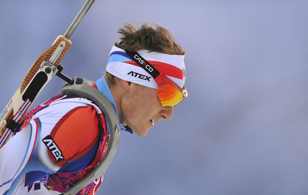Ondřej Moravec skončil šestý ve sprintu Světového poháru biatlonistů v Kontiolahti, vyhrál Nor Johannes Bö