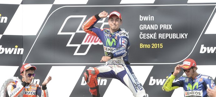 Zleva Marquez, Lorenzo a Rossi