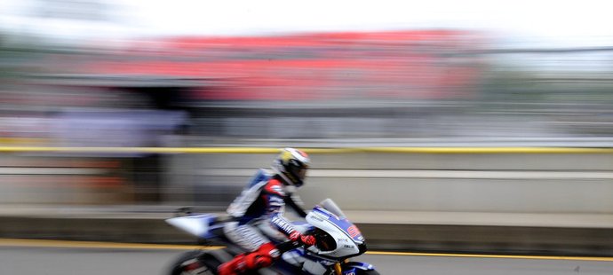 Španěl Jorge Lorenzo bude v pondělí v Brně testovat motocykl pro novou sezonu