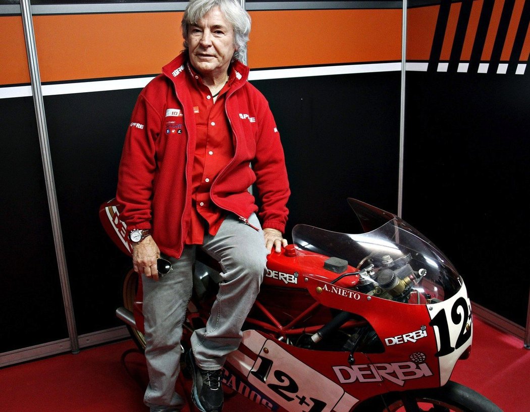 Legendární motocyklový jezdec Ángel Nieto zemřel na následky autonehody