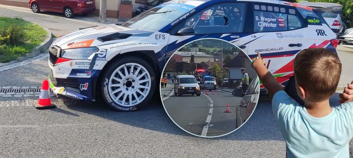 Průšvih favorita Barum Rally? Byl u vážné nehody, motorkáři najeli do krav