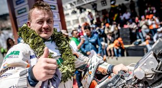 Dakar v Bolívii: vedro, drsné bouřky a žhavé amazonky na karnevalu!