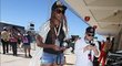 Tenistka Venus Williamsová v boxech při Velké ceně USA F1.
