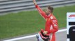 Vettel si v Číně vyjel pole position, krýt záda mu bude Räikkönen