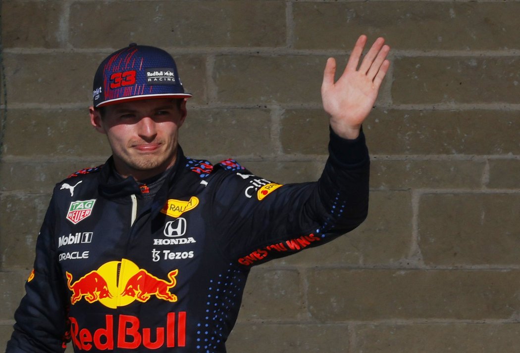 Závodník Red Bullu Max Verstappen díky agresivní strategii ovládl poslední Velkou cenu USA