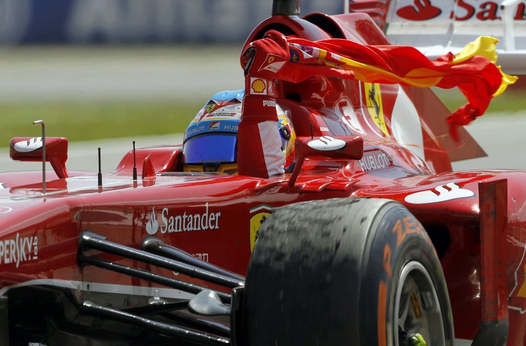 Velkou cenu Španělska v Barceloně ovládl domácí jezdec Fernando Alonso