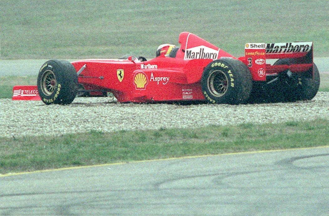 Legendární pilot F1 Michael Schumacher měl v milované ženě Corinně vždycky maximální oporu což platí i po jeho fatálním zranění ze zimy 2013