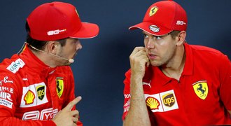 Vettel vs. Leclerc. Pnutí mezi jezdci graduje, válka ve Ferrari na spadnutí