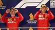 Jezdci Ferrari Charles Leclerc a Sebastian Vettel po GP Singapuru