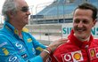 Legenda formule 1 Michael Schumacher už jako jezdec Ferrari a šéf Renaultu Flavio Briatore