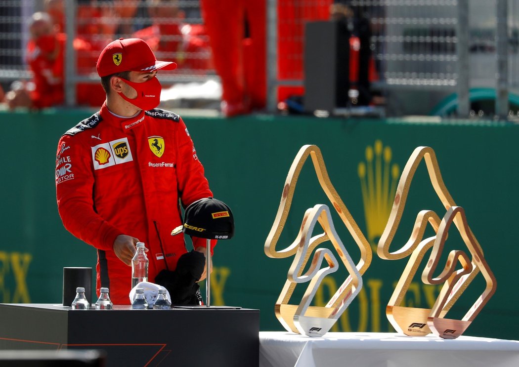 Ferrari na startu sezony rozhodně není ve formě, druhé místo Charlese Leclerca je až překvapením