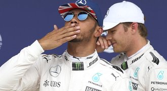 Kvalifikaci na Velkou cenu Británie F1 vyhrál mistr světa Hamilton